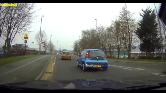 Blue Peugeot 107 (CW05HFF)