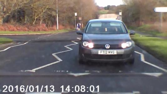 Grey Volkswagen Golf (FT12MVG)
