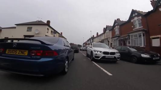 White Bmw (GV16BVA)