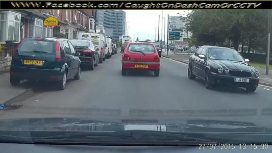 Green Jaguar X type (J6XKE)