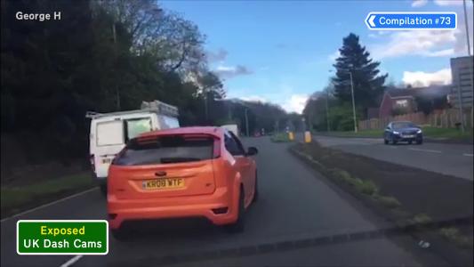 Orange Ford Focus (KR08WTF)