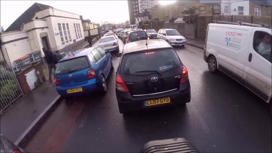 Black Toyota Yaris (LL57GYD)
