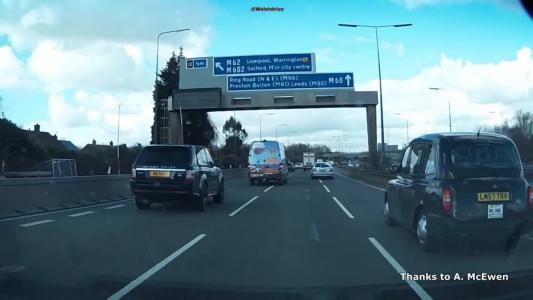 Black London taxis int Tx4 (LM57TRV)