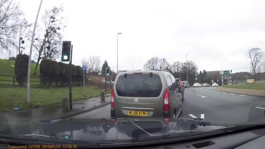 Grey Citroen Berlingo (ML58ATN)