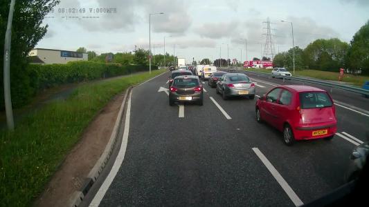 Red Fiat Punto (MV52DWF)