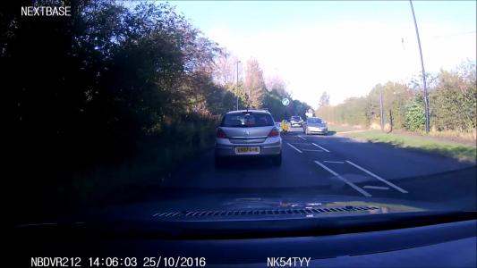 Beige Vauxhall Astra (OV07UVE)