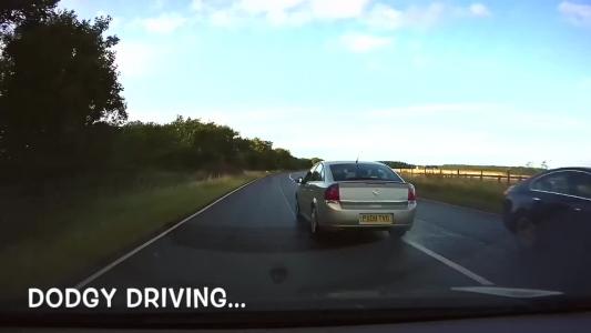 Beige Vauxhall Vectra (PX08TVD)