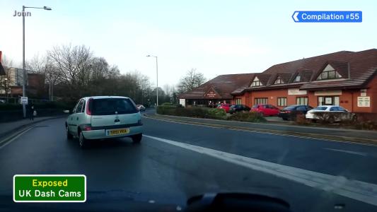 Green Vauxhall Corsa (SD51VKA)