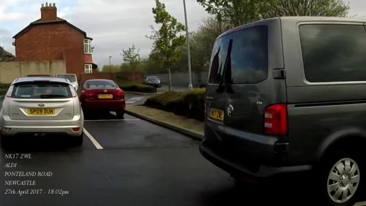 Silver Ford Focus (SP09DUN)