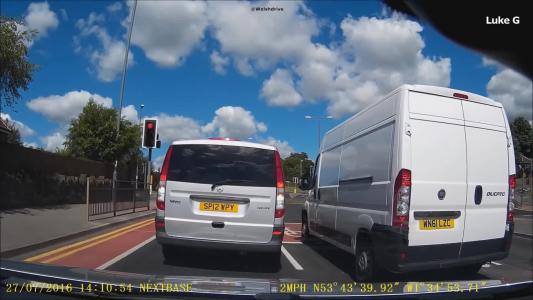 Silver Mercedes-benz Vito (SP12WPV)