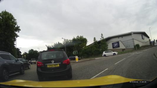 Black Vauxhall Meriva active (SV62WPF)