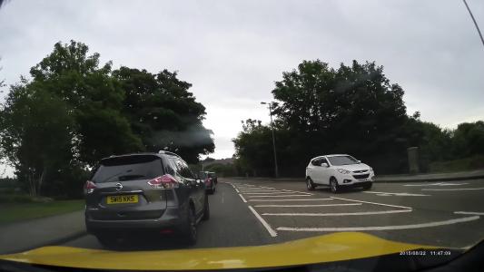 Grey Nissan X-trail (SW15KKS)
