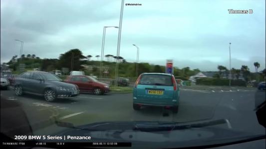Green Ford Focus (WG56CDZ)