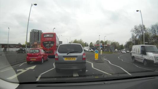 Silver Vauxhall Zafira (YY04YFZ)