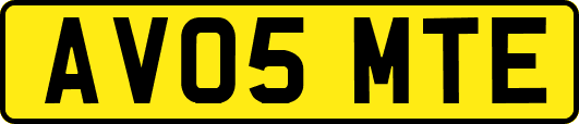 AV05MTE