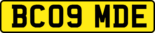 BC09MDE