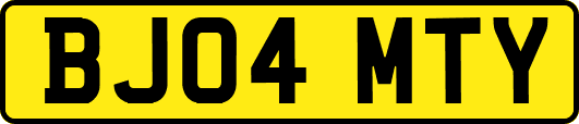 BJ04MTY