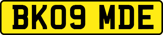 BK09MDE