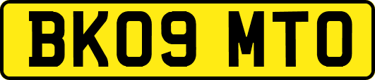 BK09MTO