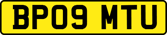 BP09MTU