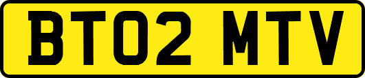 BT02MTV