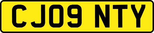 CJ09NTY