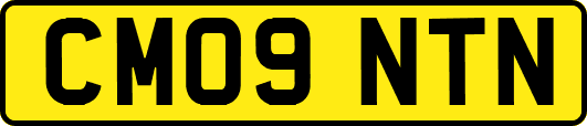 CM09NTN