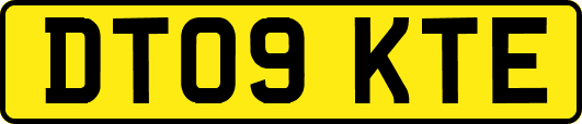 DT09KTE