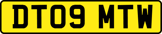 DT09MTW
