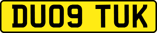 DU09TUK