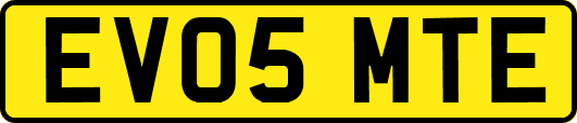EV05MTE