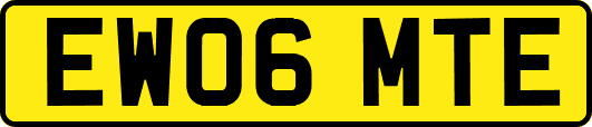 EW06MTE