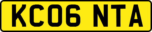 KC06NTA