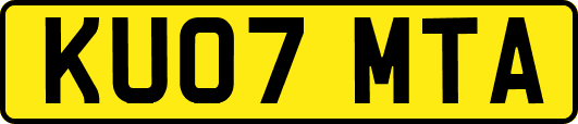 KU07MTA