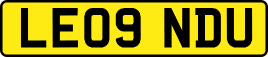 LE09NDU
