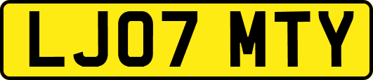 LJ07MTY