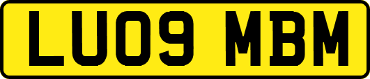 LU09MBM