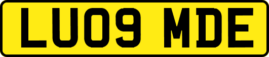 LU09MDE