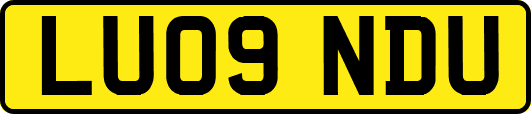 LU09NDU