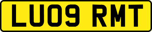 LU09RMT