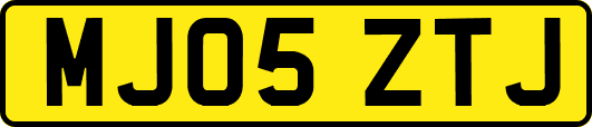 MJ05ZTJ