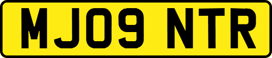 MJ09NTR