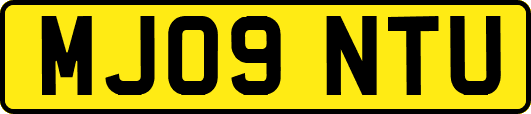 MJ09NTU