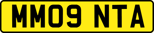 MM09NTA
