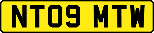 NT09MTW