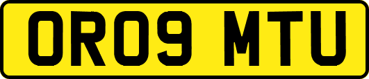 OR09MTU