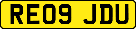RE09JDU