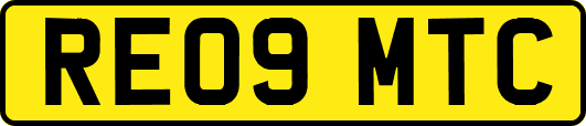 RE09MTC
