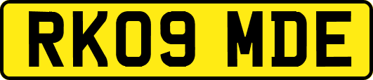 RK09MDE