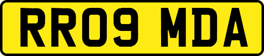 RR09MDA